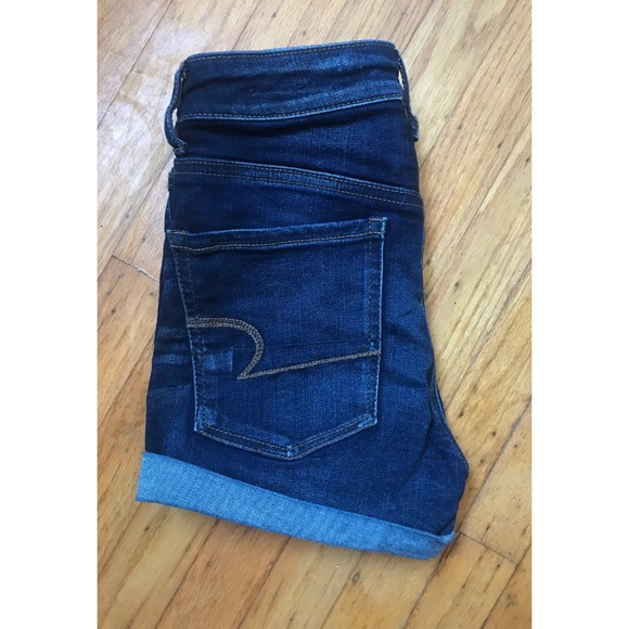American Eagle Super Hi-Rise Jean Shorts - Picture 4 of 6